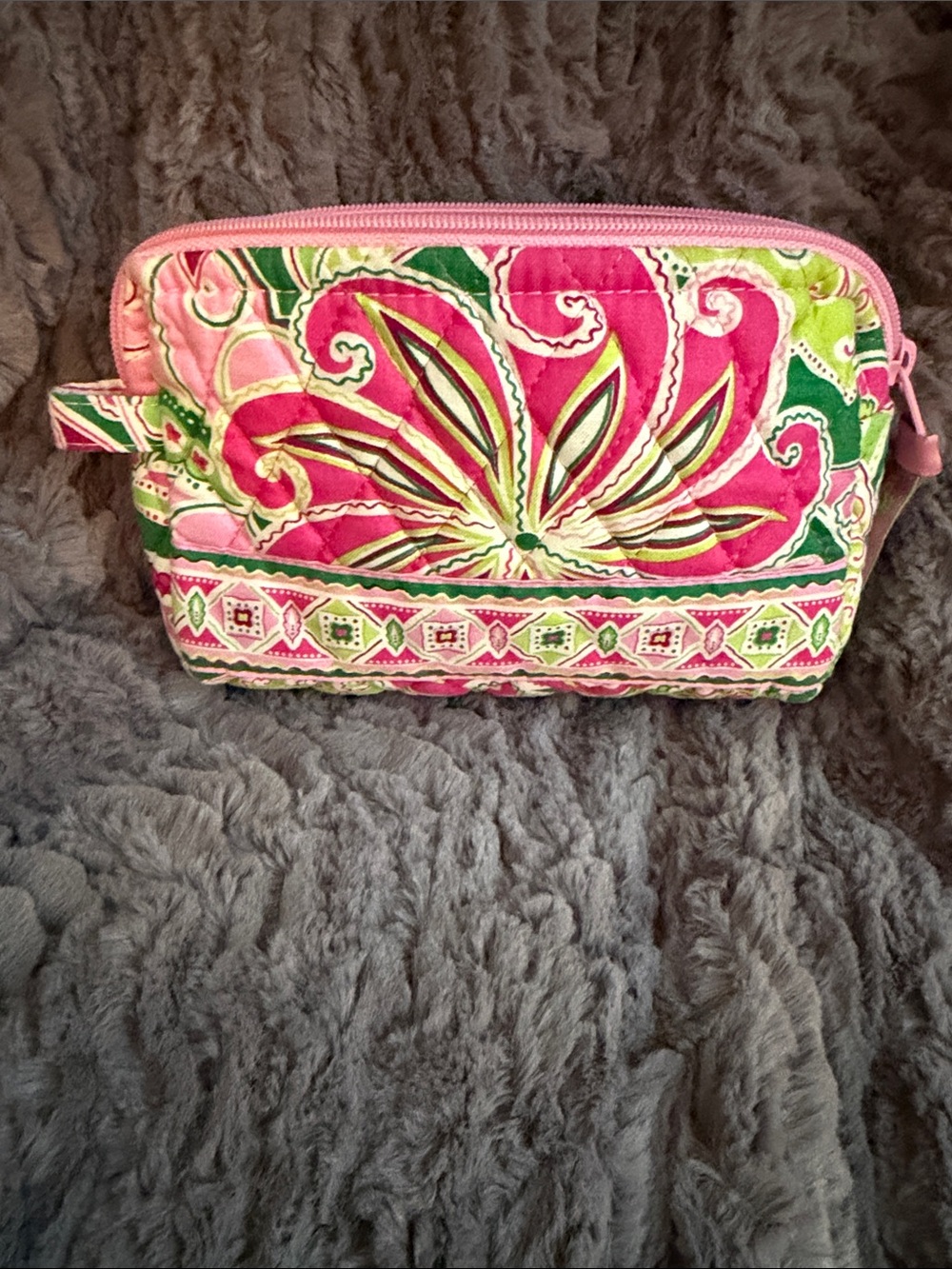 3 Vera Bradley Pink and Green Paisley Quilted cosmetic bags and card holder. - Picture 5 of 11